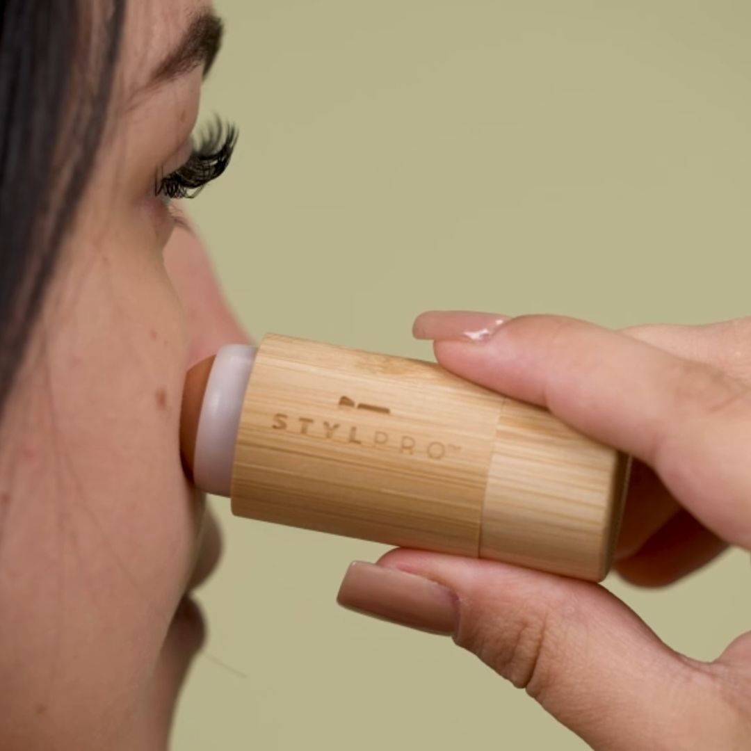 Bamboo Volcanic Oil Absorbing Roller