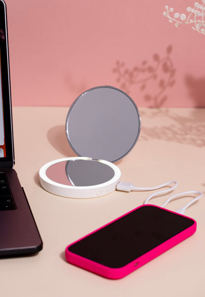 Powerbank mit LED-Spiegel